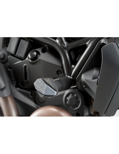 PROTECTOR MOTOR R12 DUCATI MON