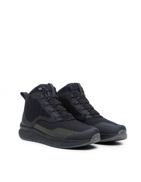 BOTA MOMO FIREGUN-3 AIR NEGRO